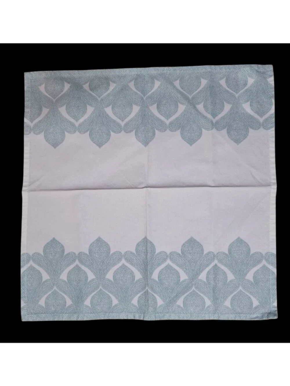 Set of 4 West Elm Fabric Napkins White/Turquoise Print 100% Cotton 20